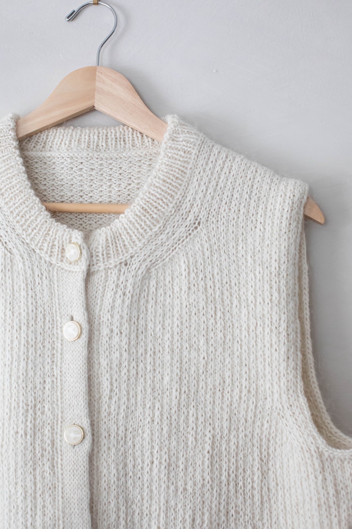 Roma Vest