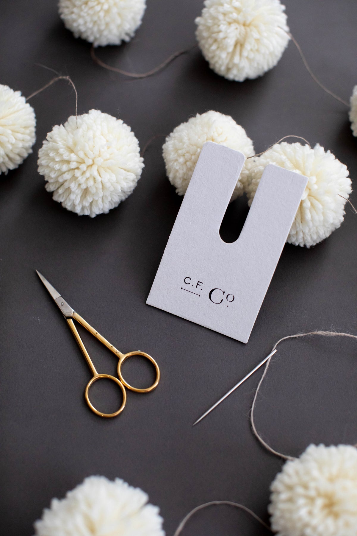 DIY Disposable PomPom Maker