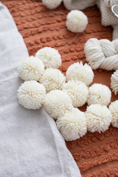 DIY Disposable PomPom Maker